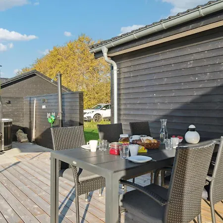 Amazing In With Wifi Holiday home Glesborg